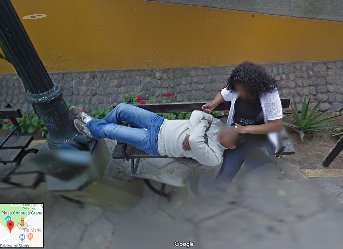 【出典:Googleマップ】夫が発見したGoogleストリートビューの妻の写真