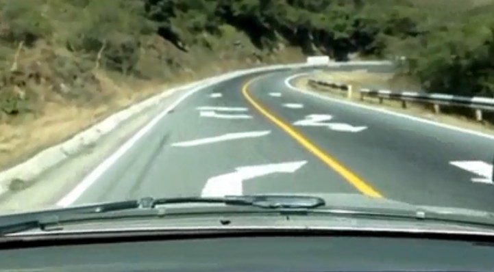 【出典：YouTube】メキシコの最も危険な道